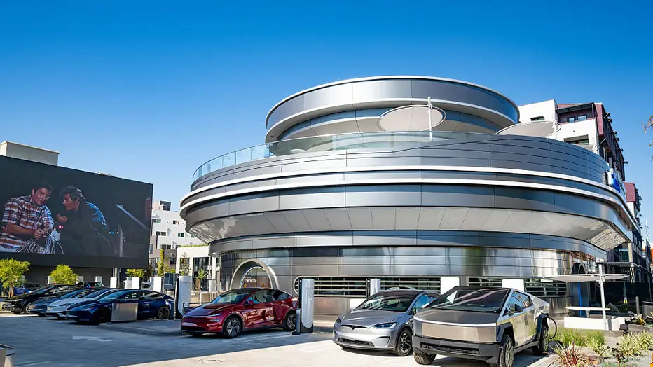Tesla Diner in Los Angeles with neon retro design and Superchargers in the foreground